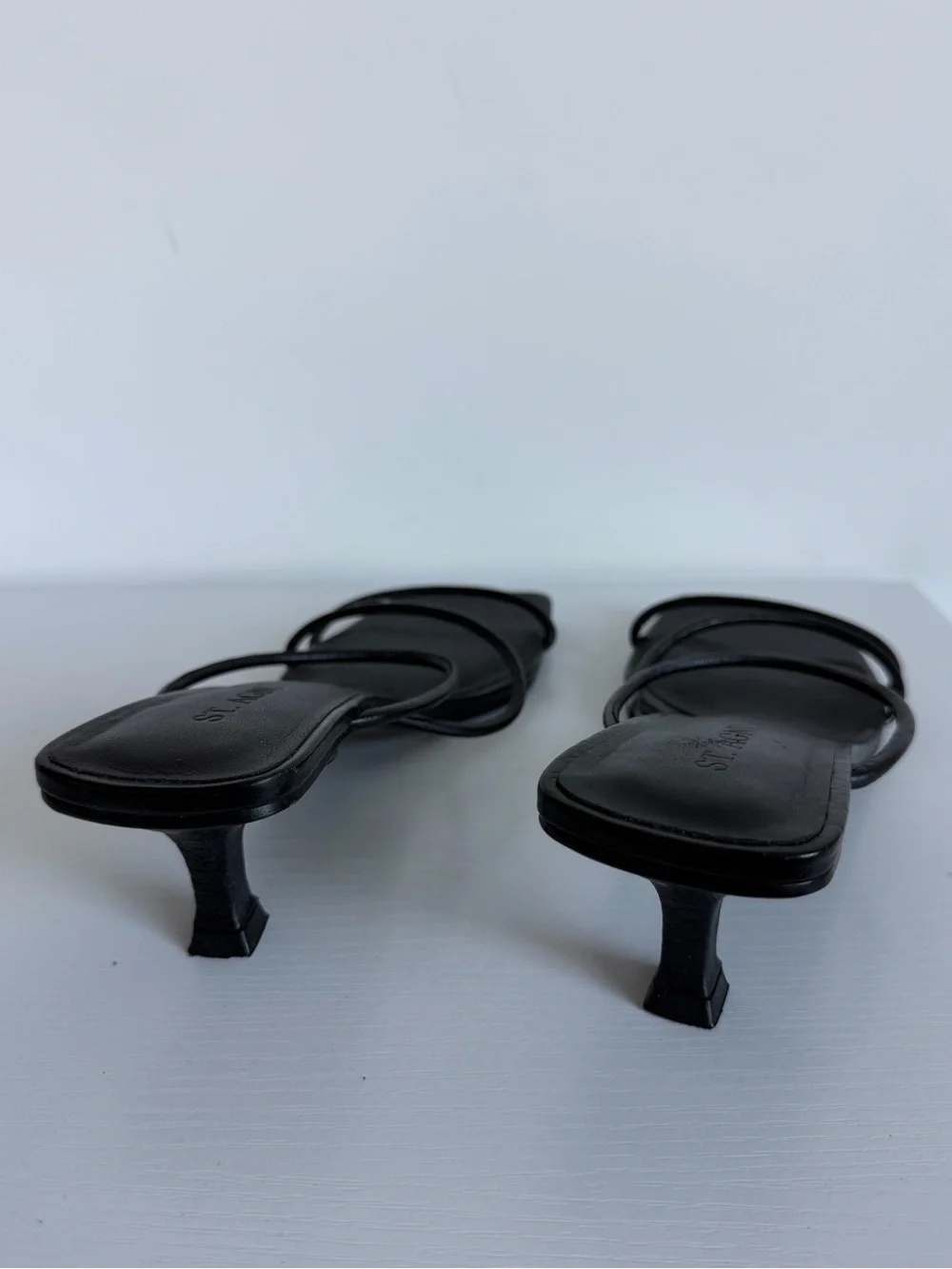St. Agni 39 Pina Croc Strappy Sandals Kitten Heel
